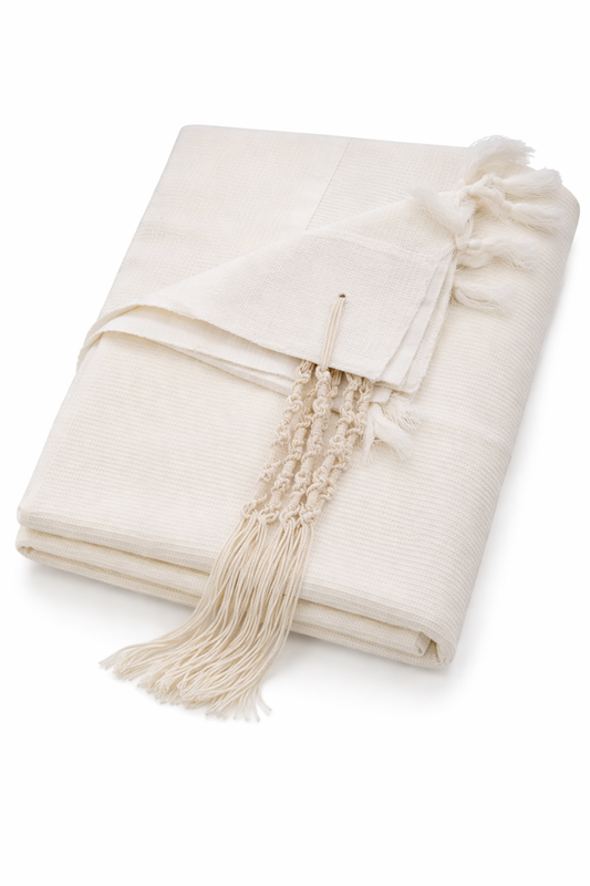 Hatallit Non Slip 100% Wool White Tallit
