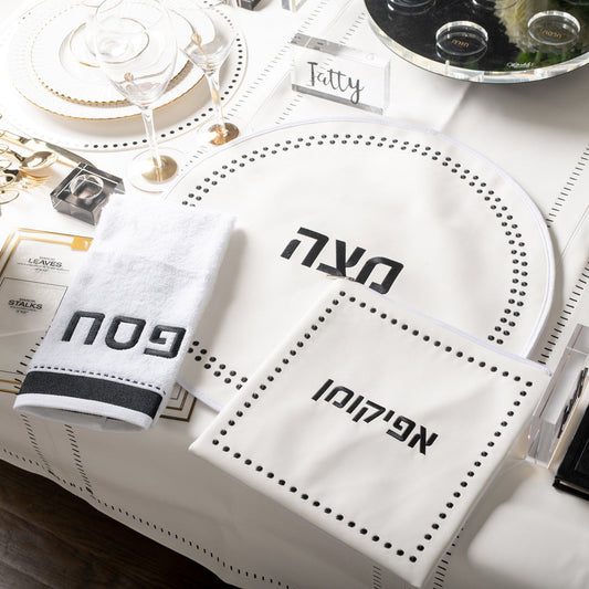 Dot Border Pesach Set - Waterdale Collection