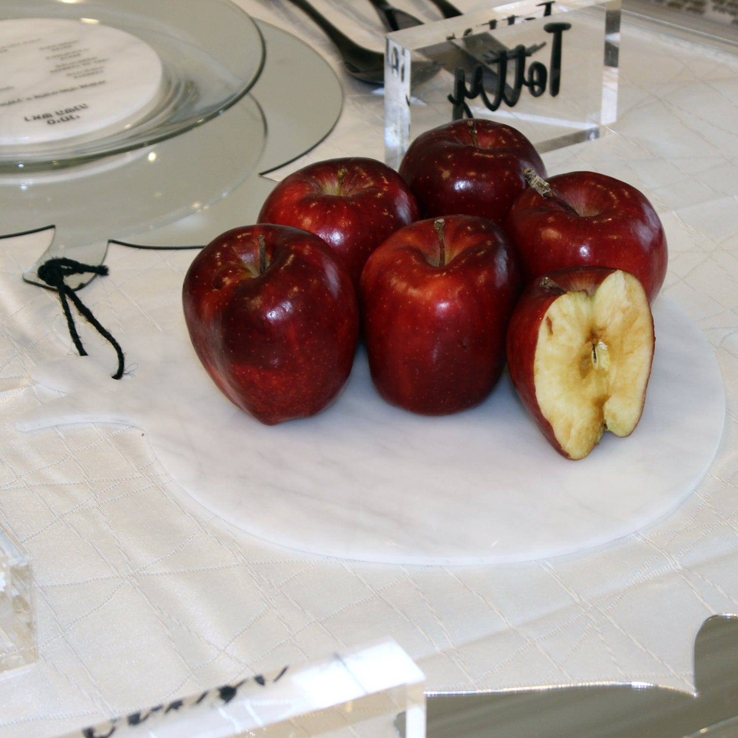 Marble Rosh Hashanah Tablescape - Waterdale Collection
