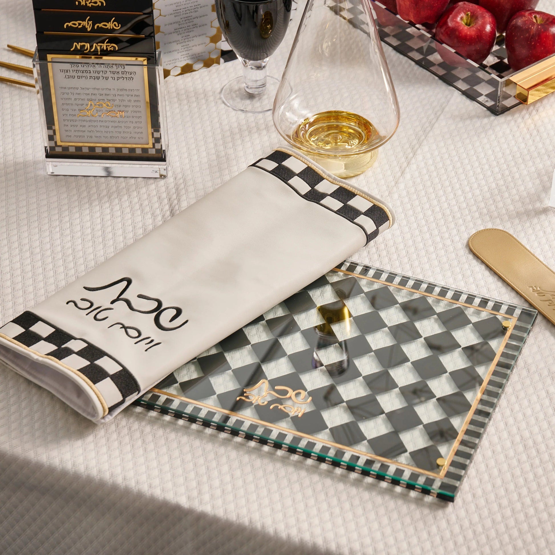 Onyx Challah Cover - Waterdale Collection