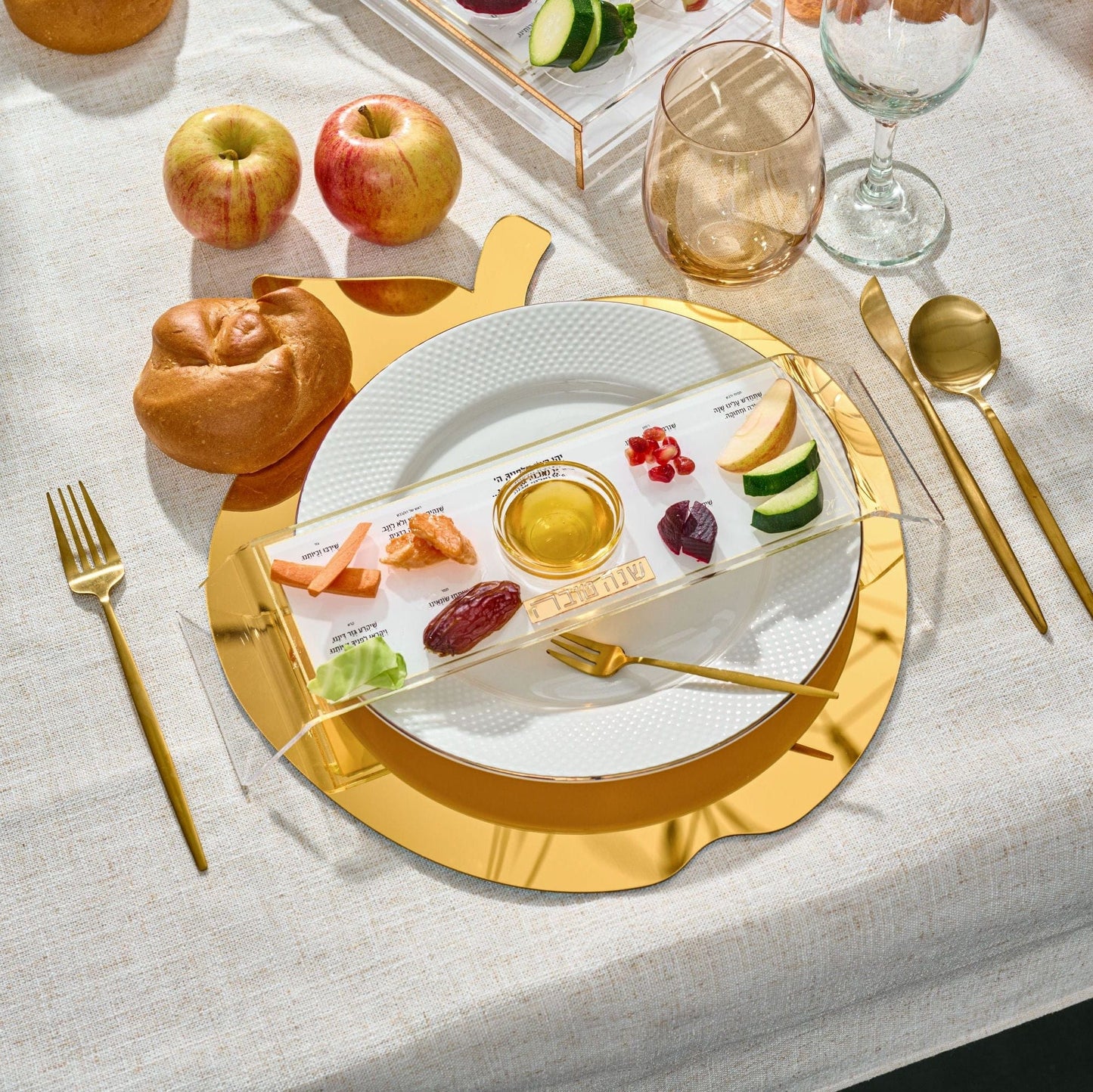 Rosh Hashanah 2025 Classic 2.0 Tablescape